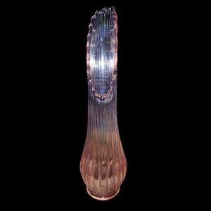 L.E. Smith Iridescent Pink Swung Glass Vase Mcm 13.5"